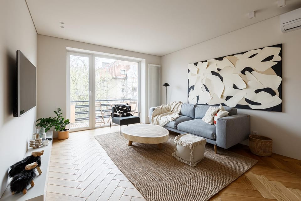 Communal lounge/ TV room, TV and multimedia, Living room, Seating area, Evening entertainment