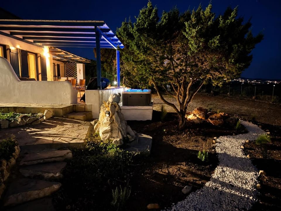 Cycladic home in Paros House in Paros, Greece