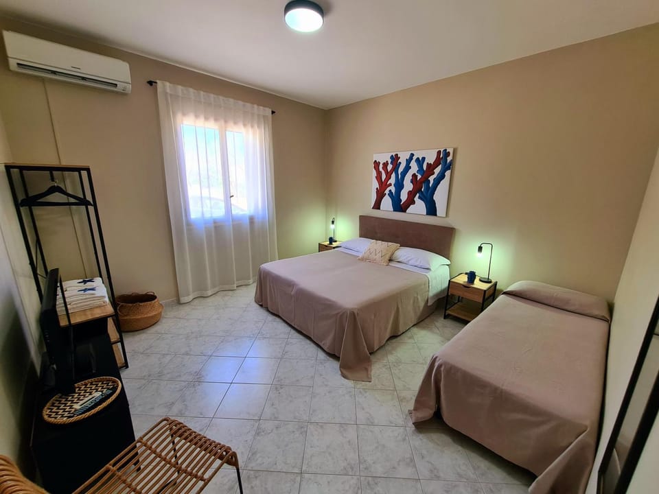 Bed, Photo of the whole room, Bedroom, towels, wardrobe, air conditioner