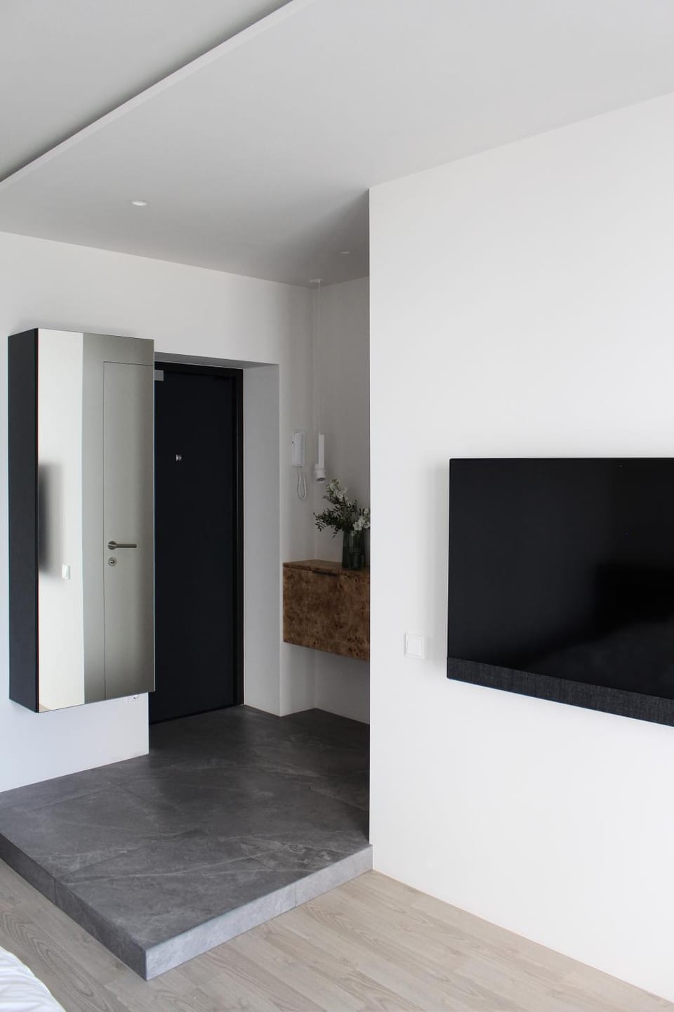 TV and multimedia, Seating area, wardrobe