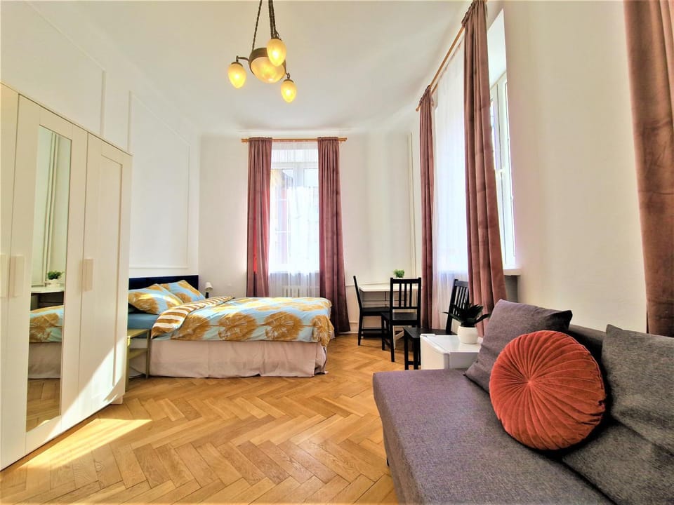 Bed, Photo of the whole room