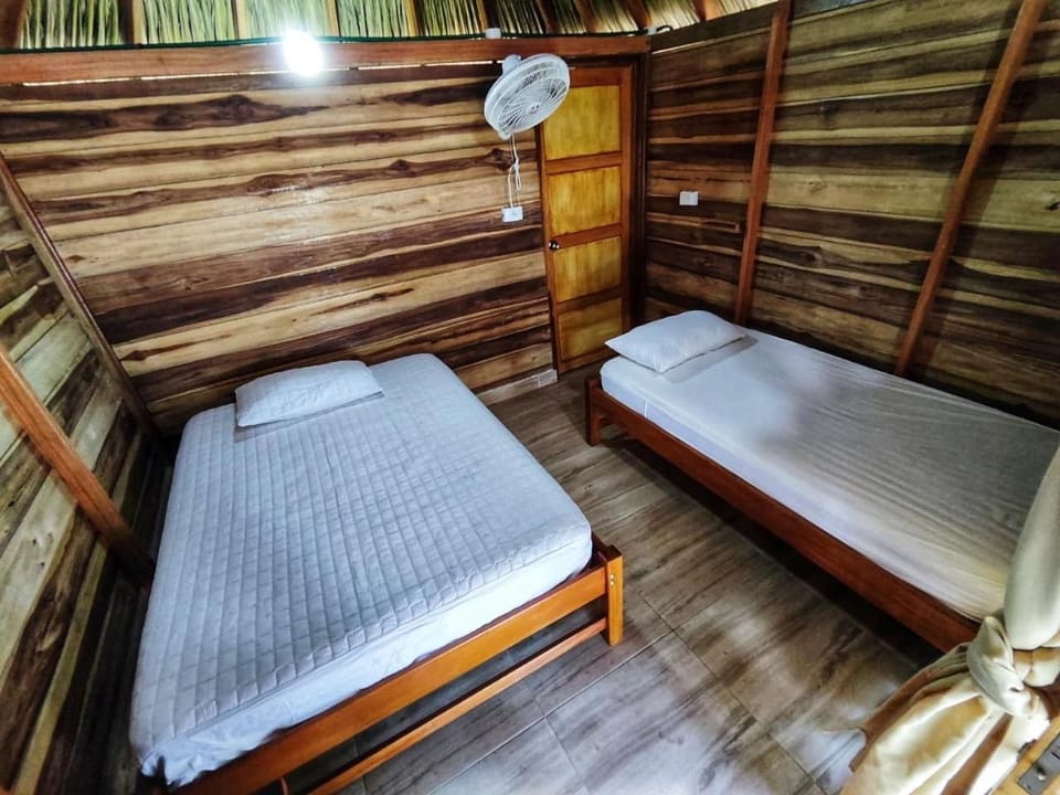 Guests, fireplace, room service