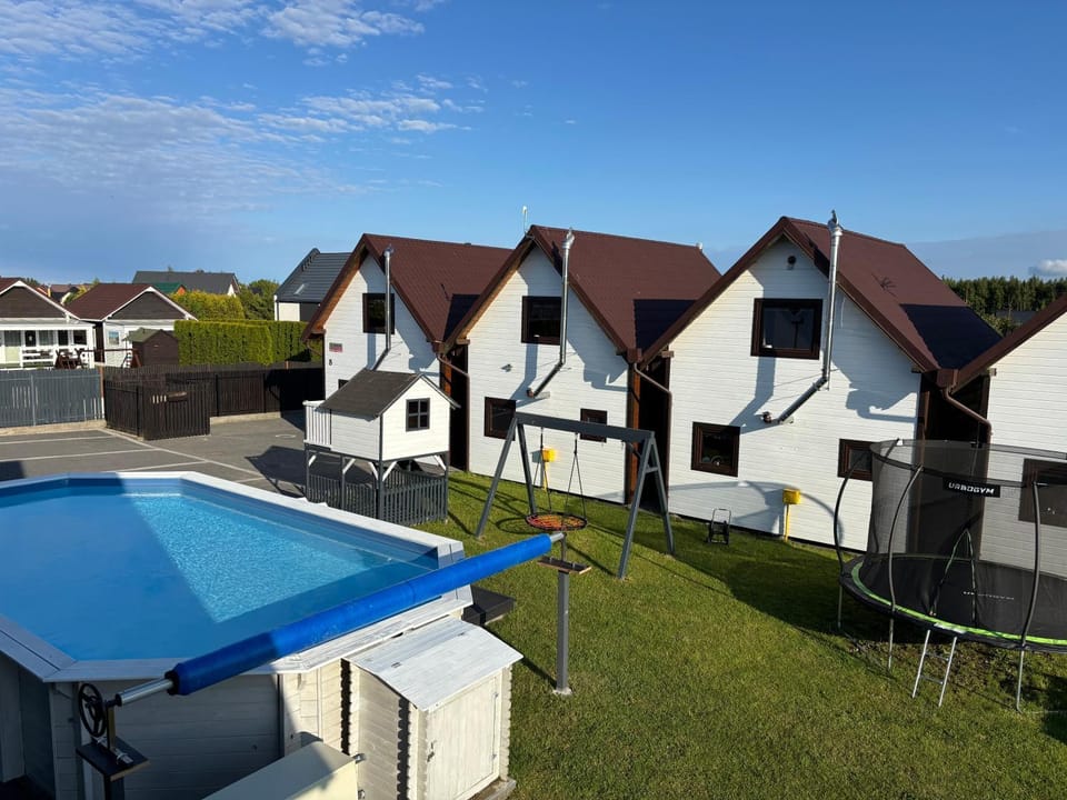 Domki letniskowe Nadia z podgrzewanym basenem House in Wladyslawowo