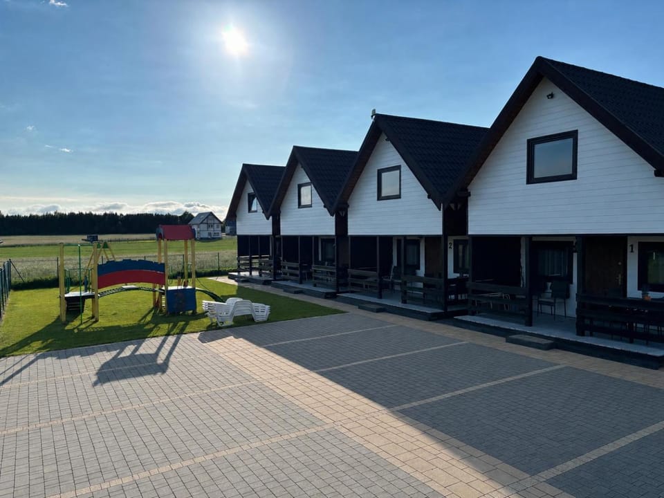Domki letniskowe Nadia z podgrzewanym basenem House in Wladyslawowo