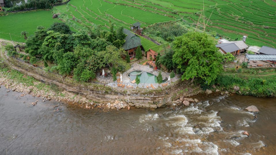 Property building, Bird's eye view, View (from property/room)