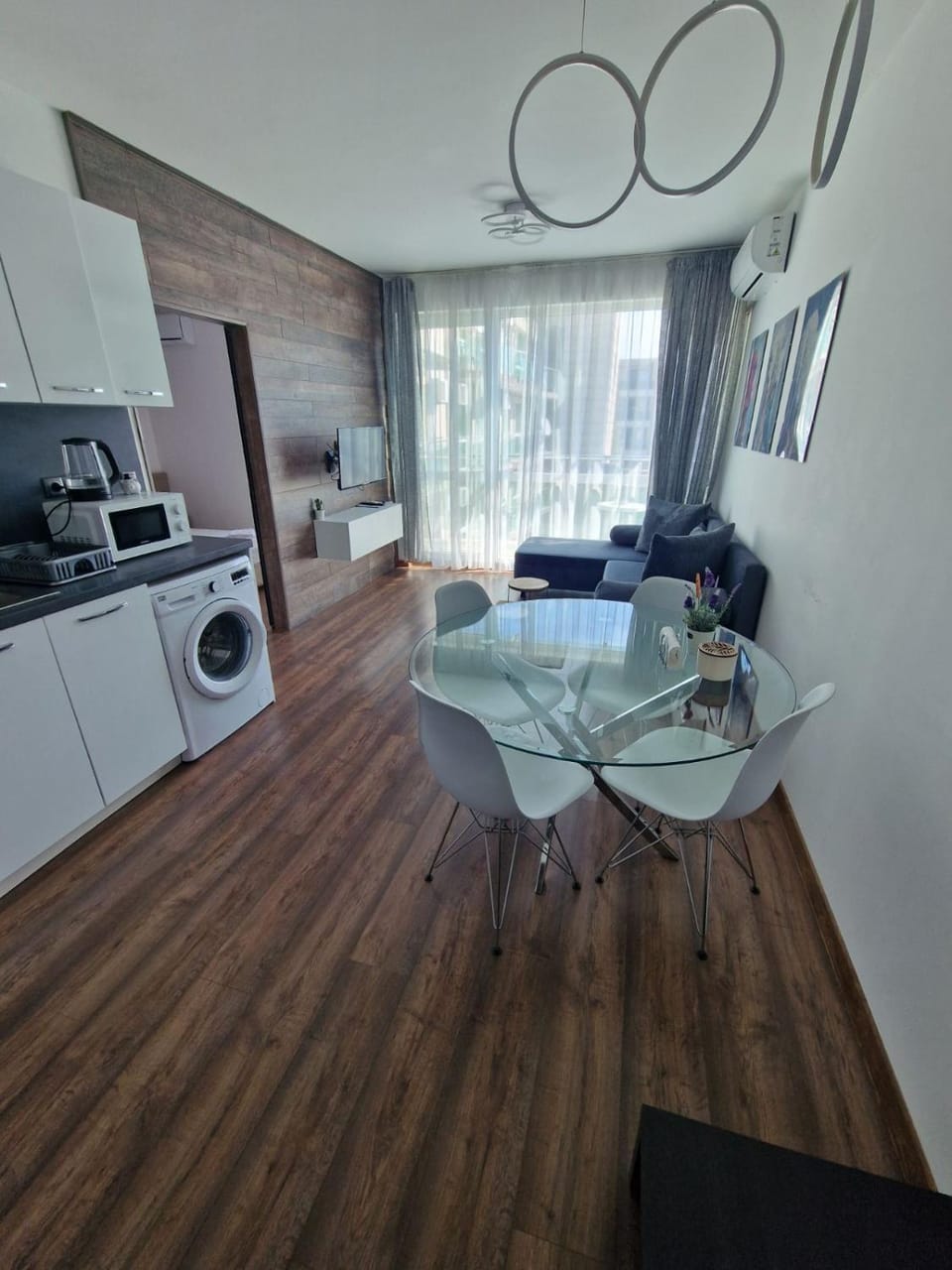 Communal lounge/ TV room