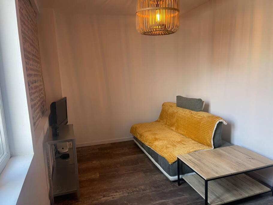 Appartement T2 - 1er étage Apartment in Occitanie