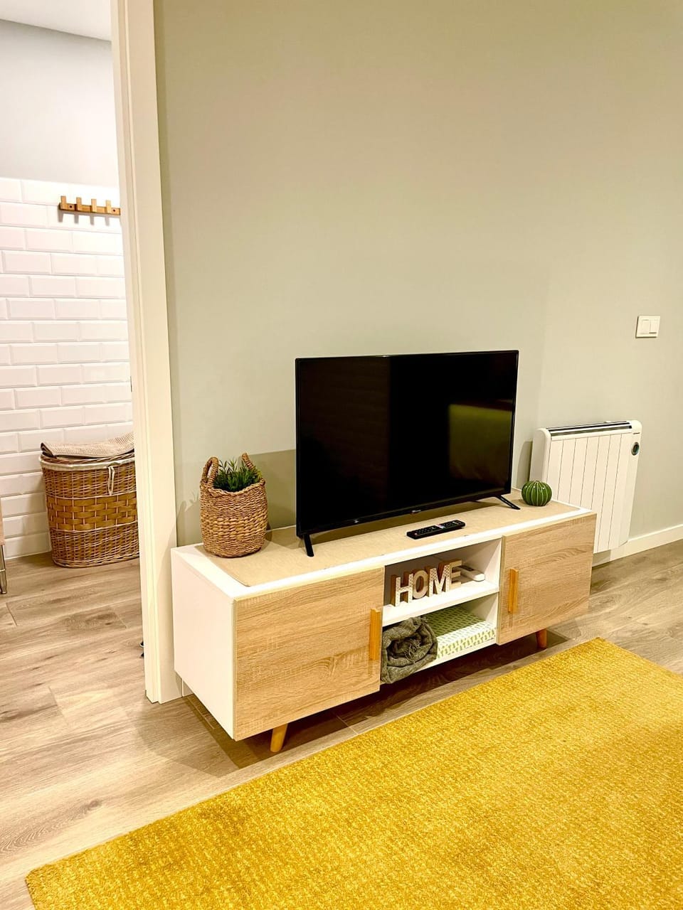 Communal lounge/ TV room, TV and multimedia, Evening entertainment
