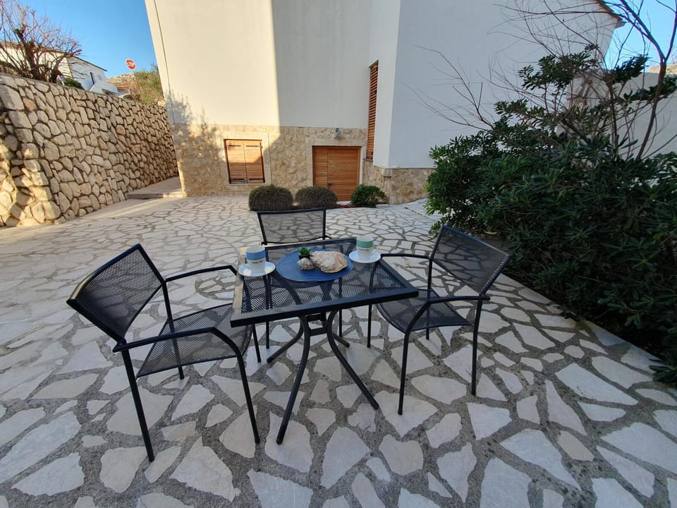 Patio, Balcony/Terrace