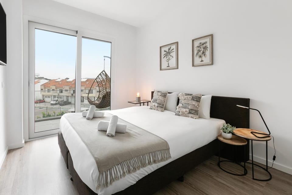 Bed, TV and multimedia, View (from property/room), Photo of the whole room, Bedroom