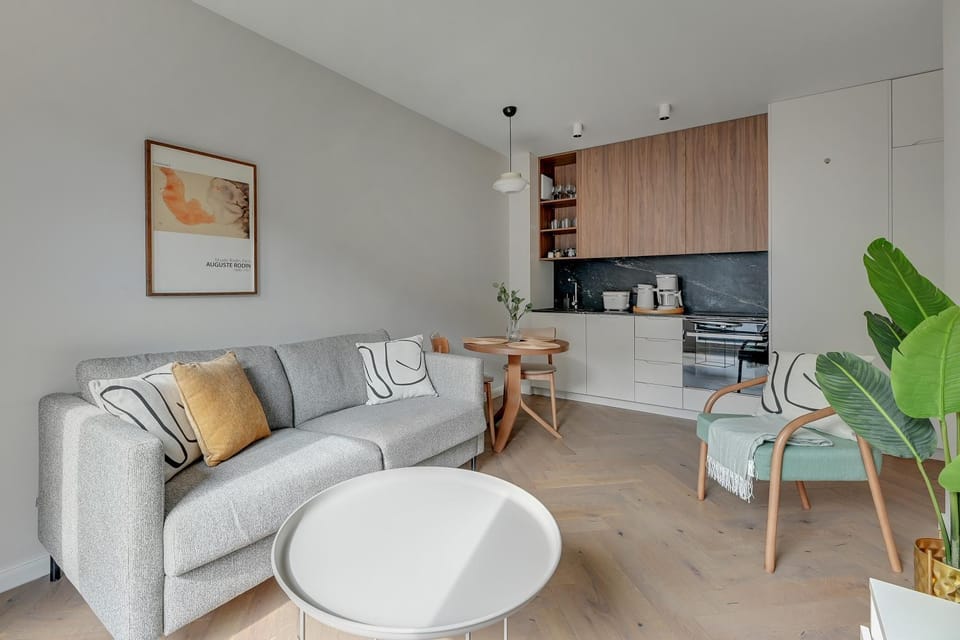 Kitchen or kitchenette, Living room, Seating area