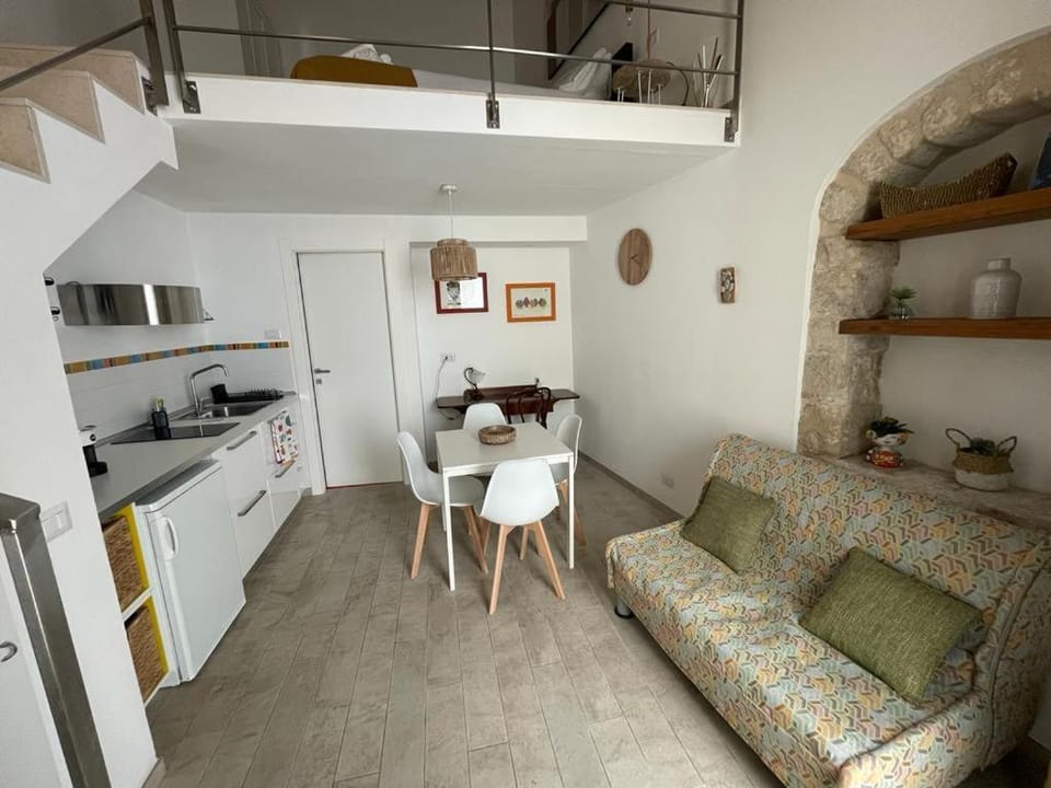 Living room, Dining area, minibar, stove