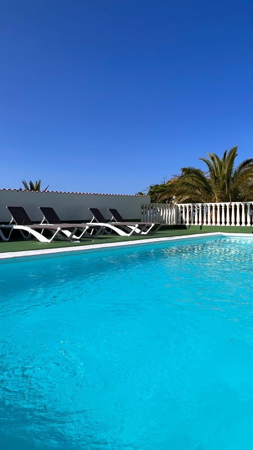 Pool view, Swimming pool, sunbed