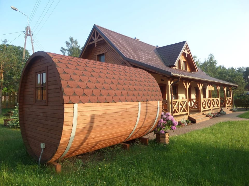 Dom drewniany na Kaszubach, rzeka, las, pola, niedaleko jeziora Apartment in Pomeranian Voivodeship