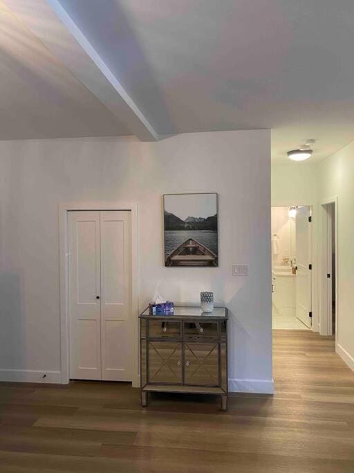 Adorable 1 Bedroom Suite- a skip to Galloping Goose Apartment in Vancouver Island