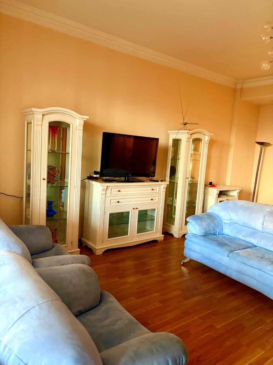 Communal lounge/ TV room, TV and multimedia, Living room, Seating area
