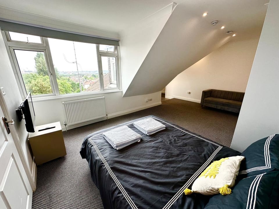 Stylish Modern, Private Apartment,15 Mins To Central London Apartment in London