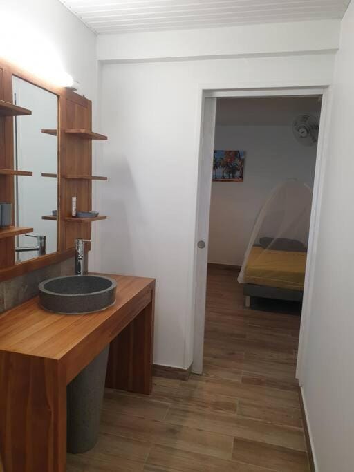 Appartement spacieux, soigné et tout confort sur la Trinité Apartment in La Trinité