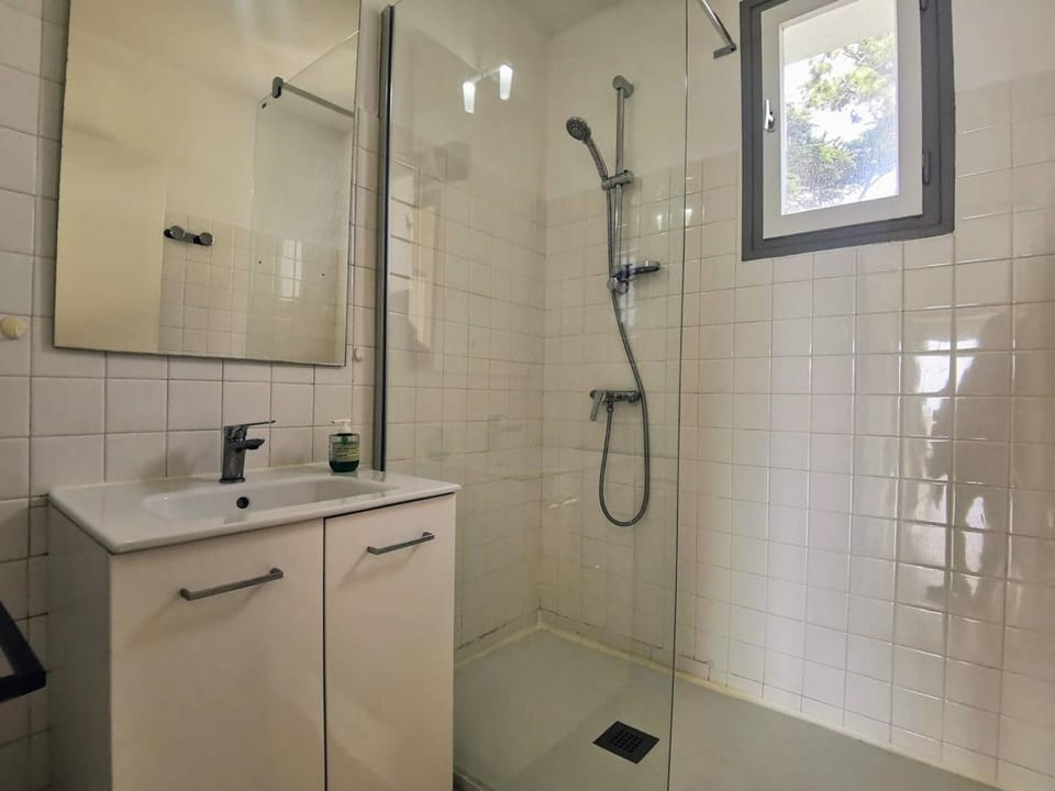 Appartement 2 pièces 4 pers, aperçu mer, parking sécurisé - FR-1-377-76 Apartment in Carnac