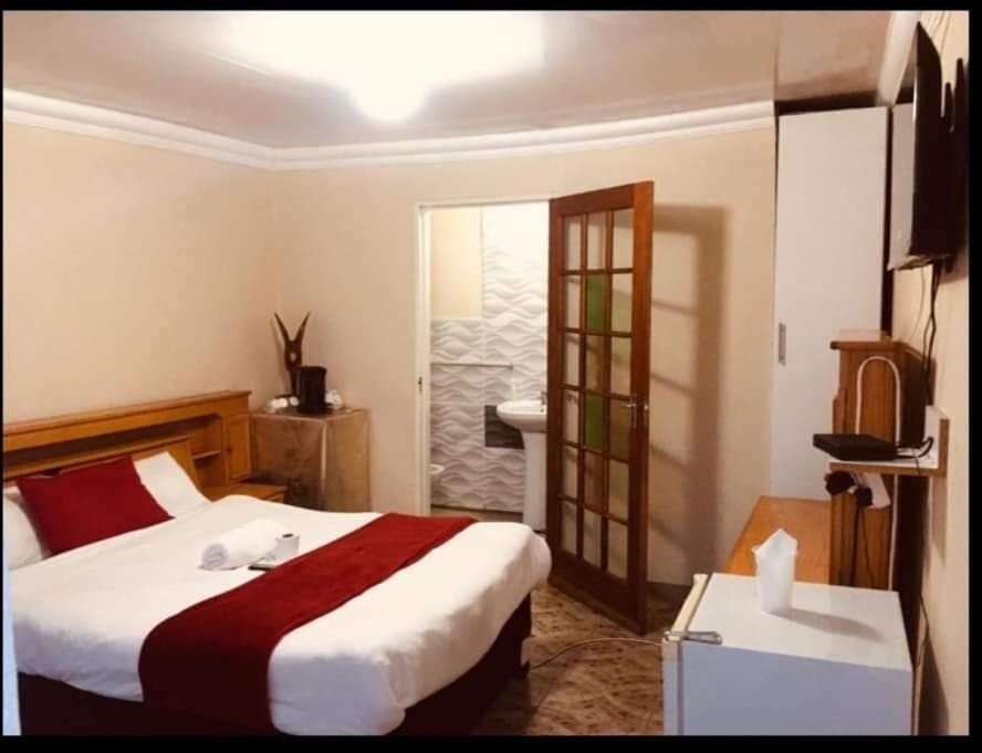 Starpoint Guest house Bed and Breakfast in Gauteng