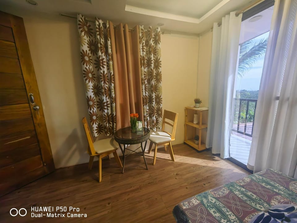 a CABIN MOUNTAIN PEAK Cabin in Antipolo