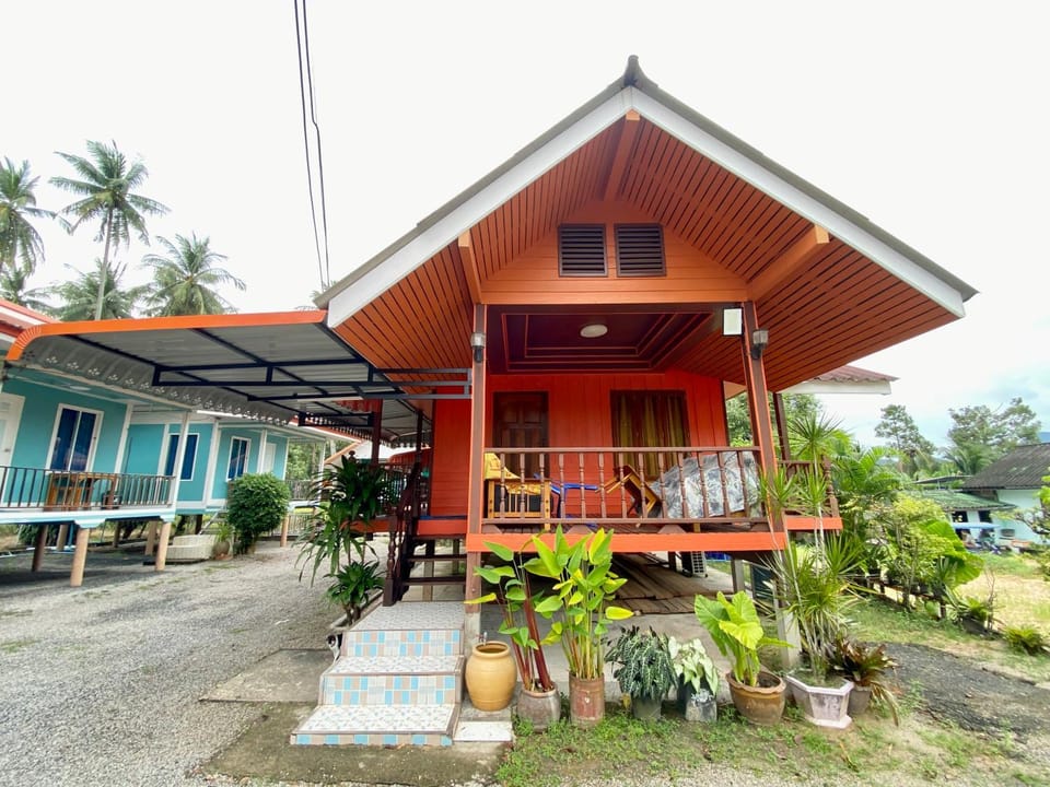 Patcharin Homestay Bed and Breakfast in Krabi Changwat
