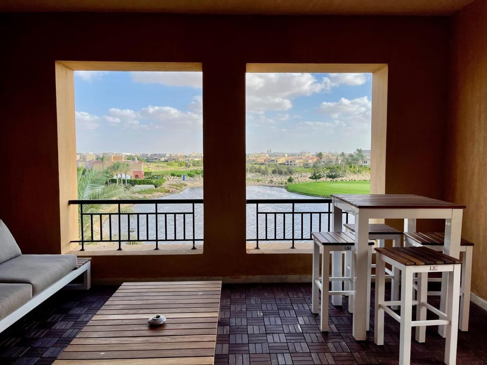 Natural landscape, View (from property/room), Balcony/Terrace, Lake view