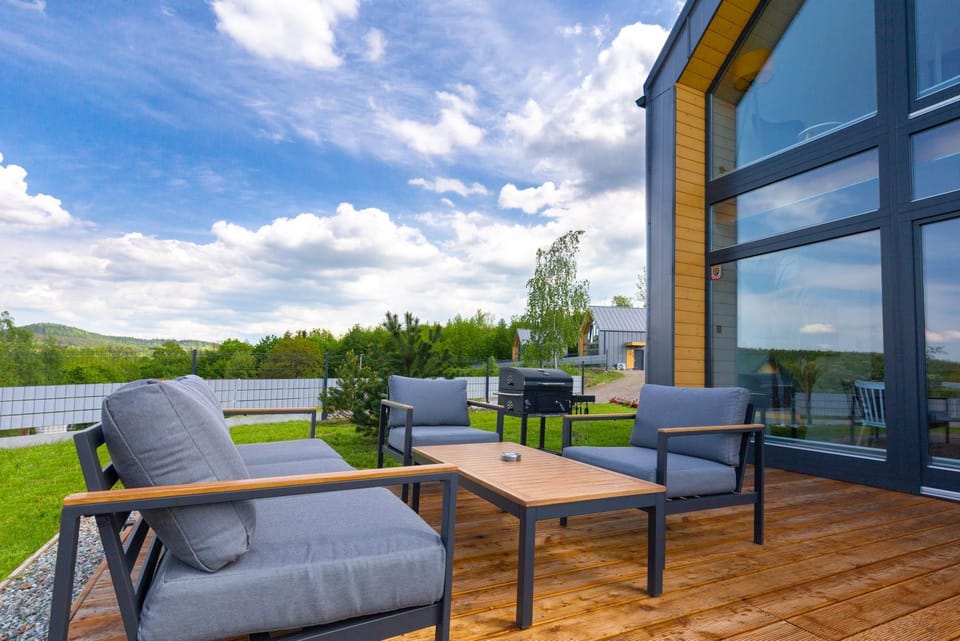 Spring, Off site, Day, Natural landscape, BBQ facilities, Hot Tub, View (from property/room), Balcony/Terrace, Seating area, Mountain view, Area and facilities, Location