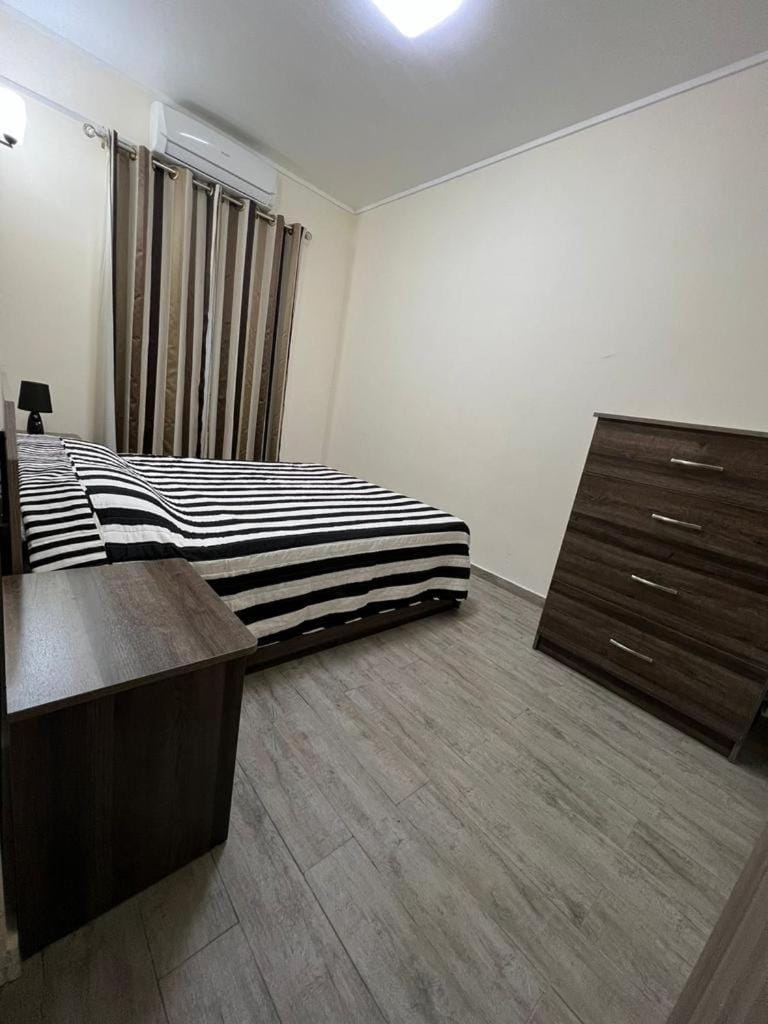 Rustic 8 min walk Beach Apartment Apartment in Flic en Flac
