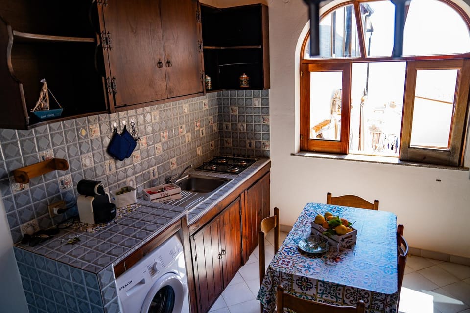 Summer, Decorative detail, City view, Street view, kitchen