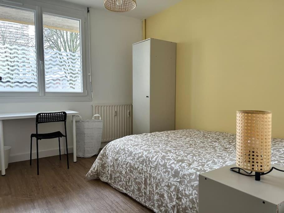 Rénové, proche centre-ville et Arsenal Apartment in Brest