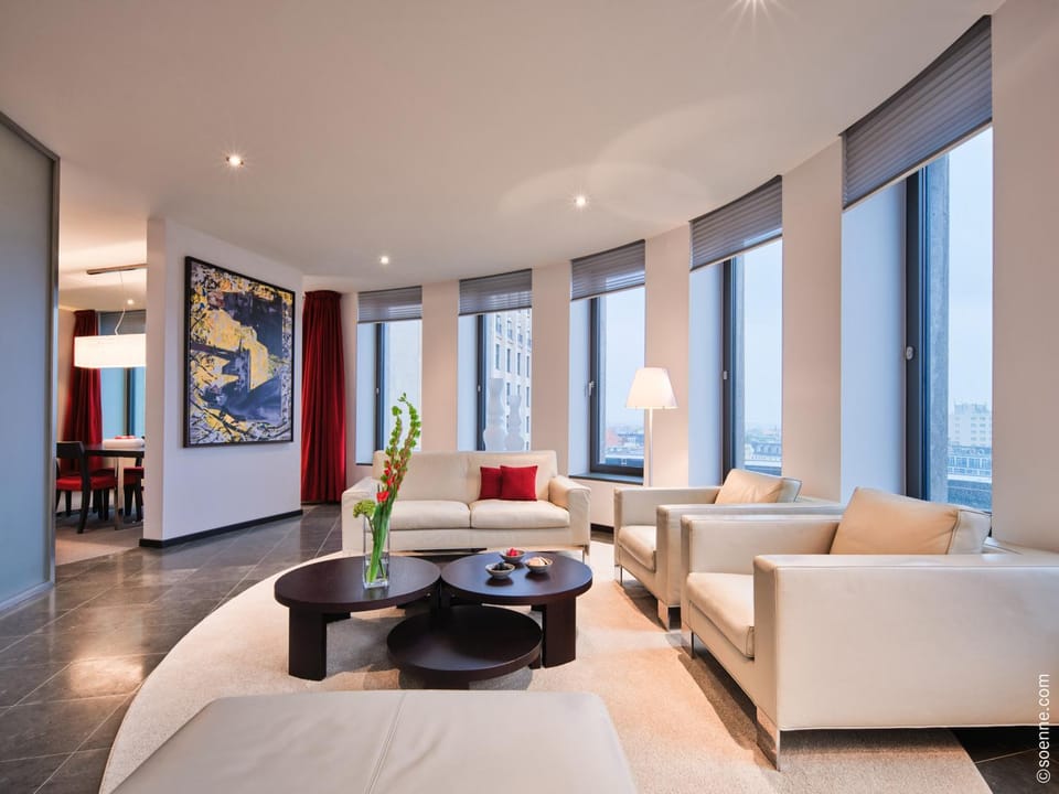Living room, Photo of the whole room, Seating area