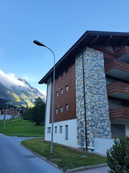 Magnifique appartement de montagne Apartment in Canton of Valais