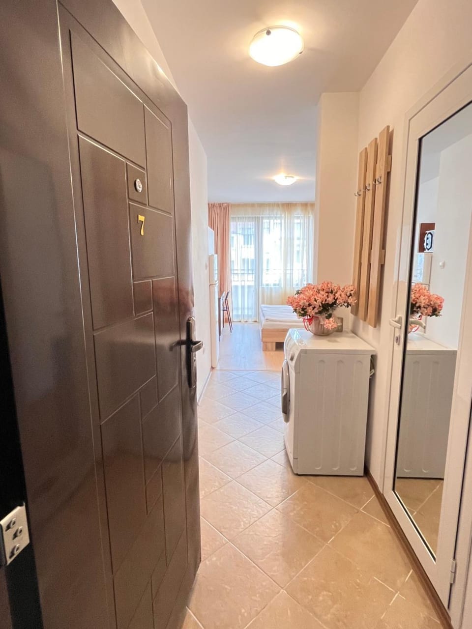 wardrobe, washing machine