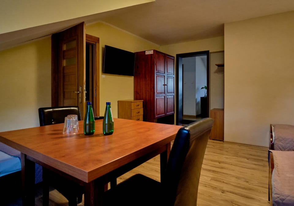 TV and multimedia, wardrobe