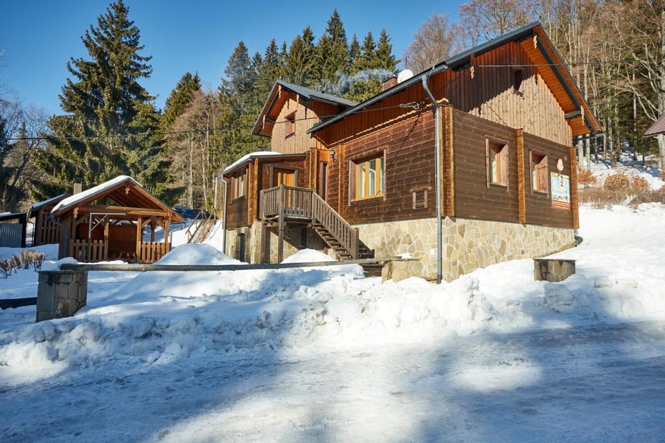 Property building, Natural landscape, Winter