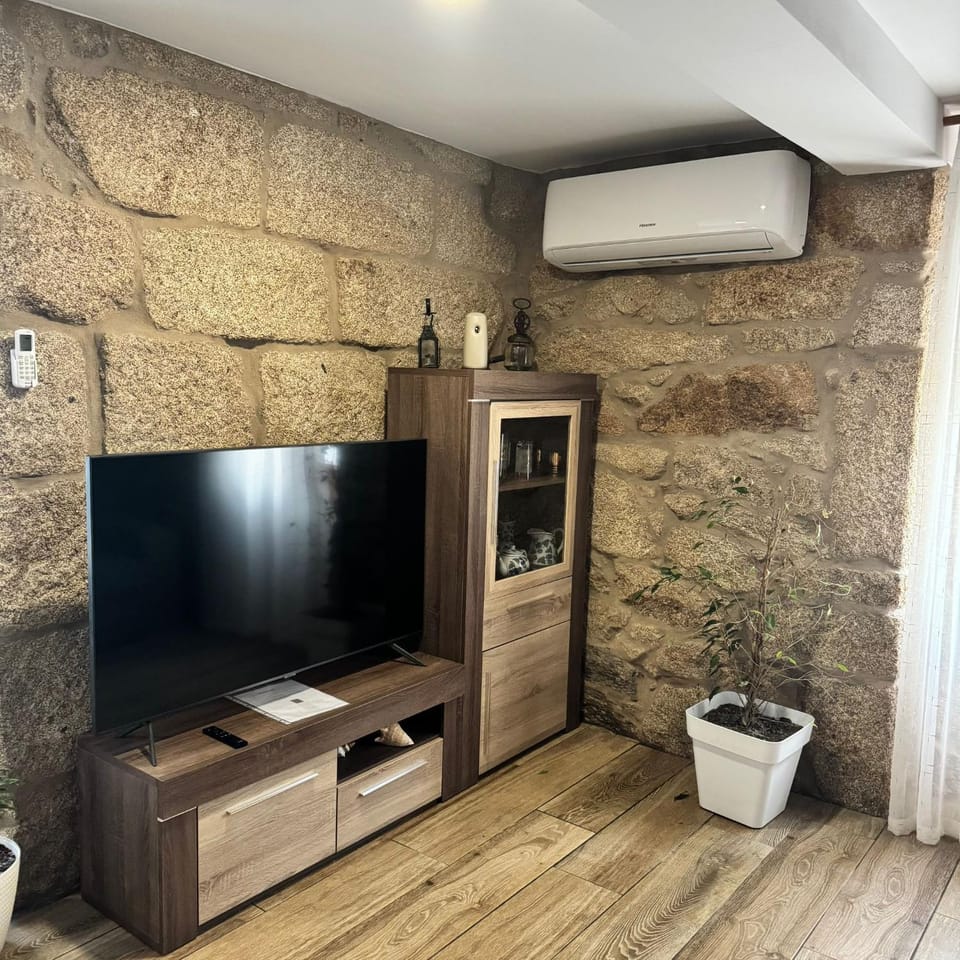 TV and multimedia, air conditioner