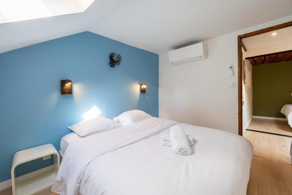 Sous Les Toits d'Annecy, un appartement irrésistible pour 1 à 6 personnes en plein coeur de ville Apartment in Annecy