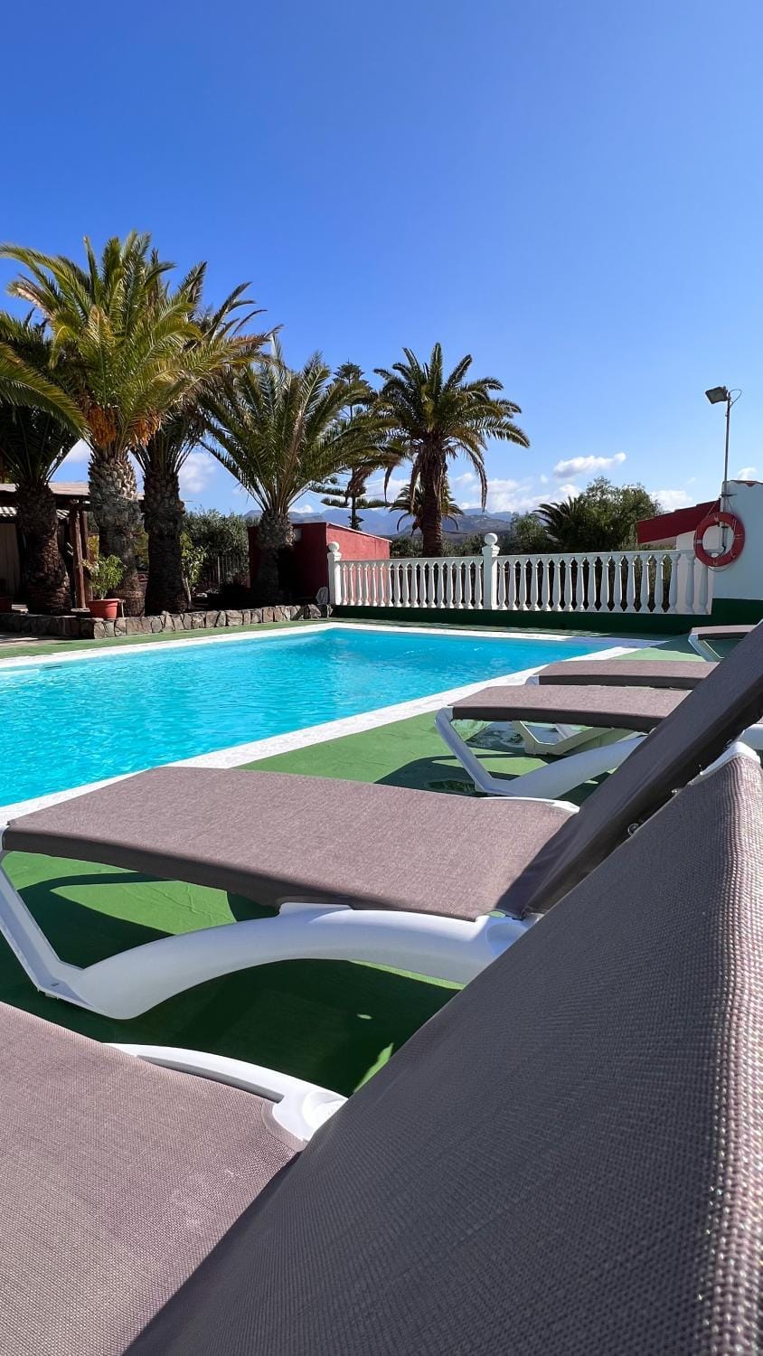 Pool view, Swimming pool, sunbed