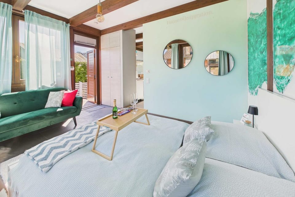 Living room, Bedroom