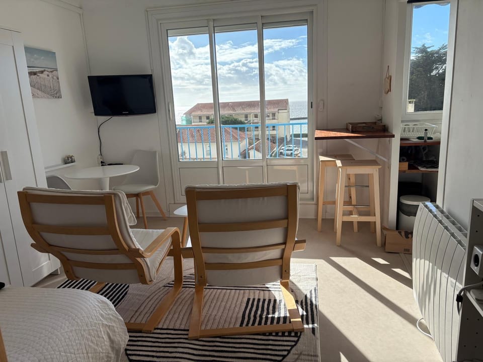 Studio face mer Accès direct à la plage Apartment in La Bernerie-en-Retz