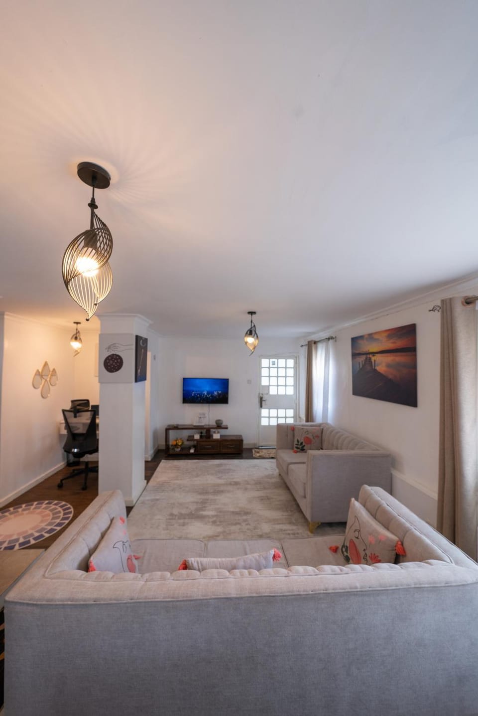 TV and multimedia, Living room, Photo of the whole room, Seating area