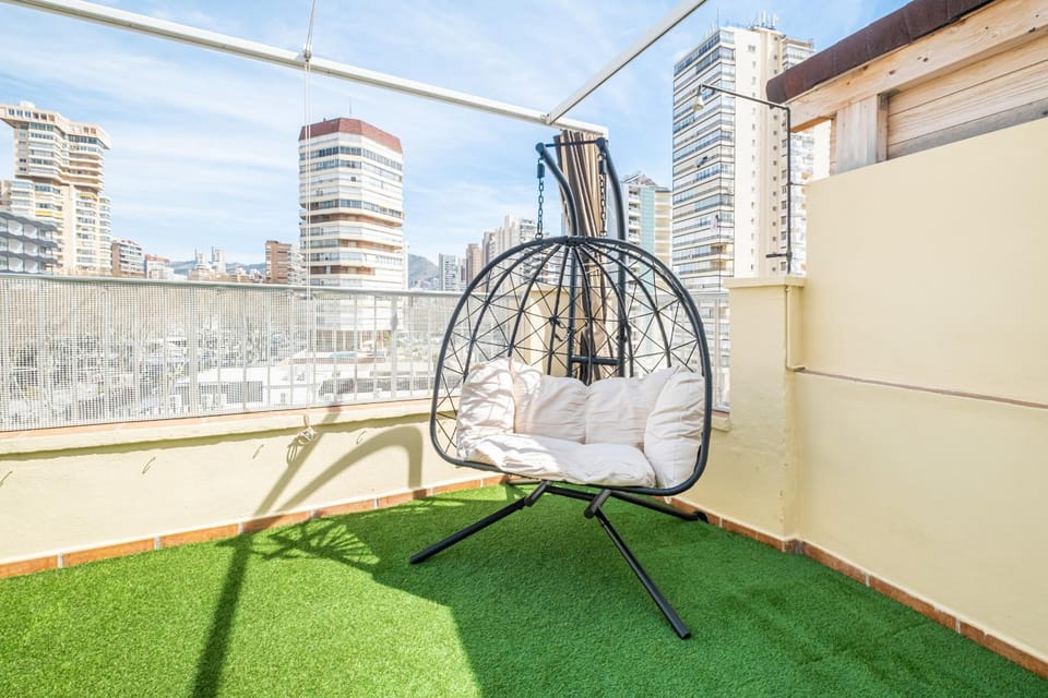 Day, Balcony/Terrace, City view