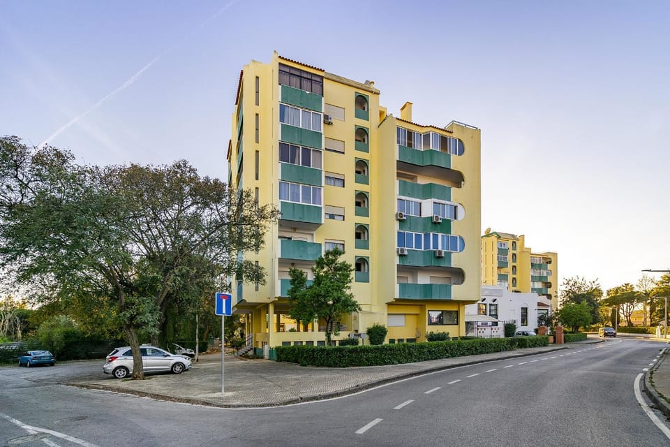 Property building, Facade/entrance, Off site