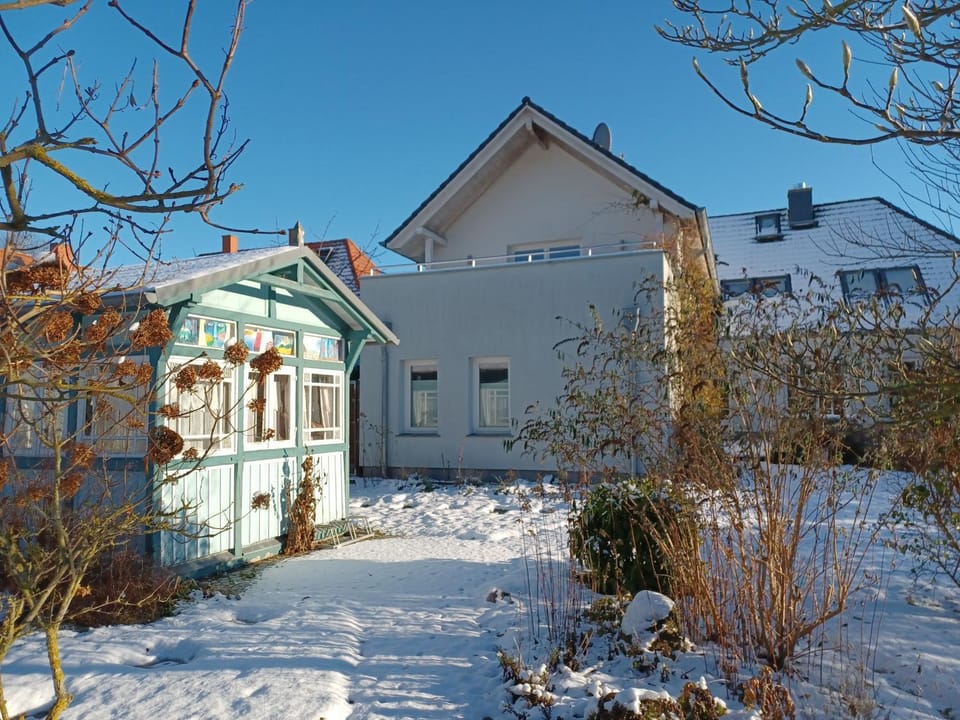 Property building, Winter