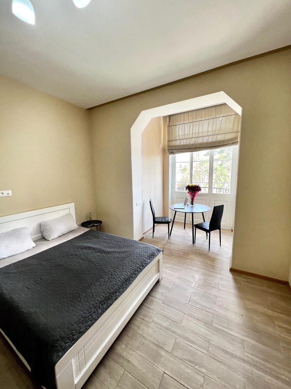 Photo of the whole room, Seating area, Dining area, Bedroom