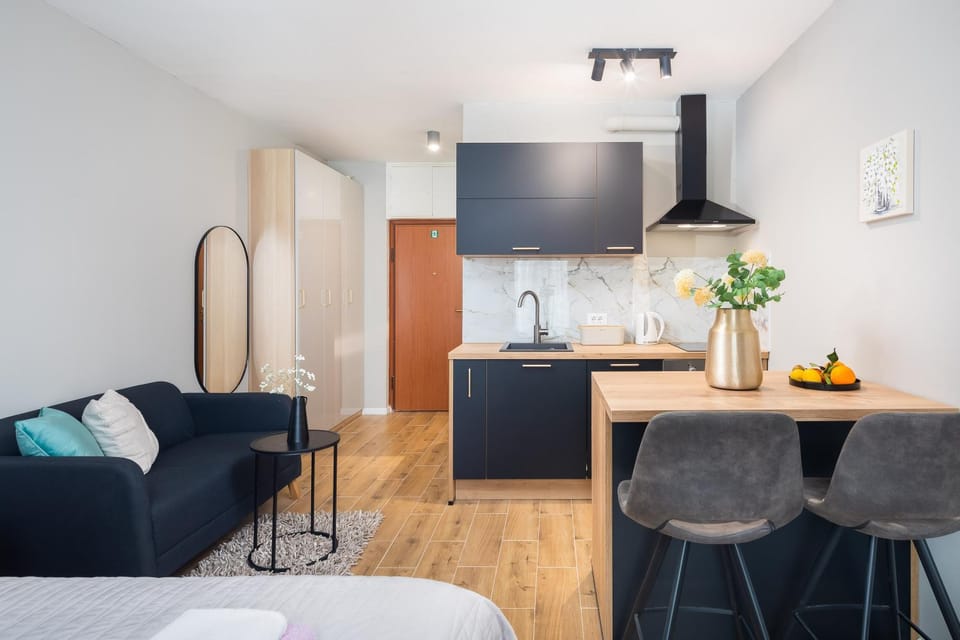 Kitchen or kitchenette, Living room, Seating area