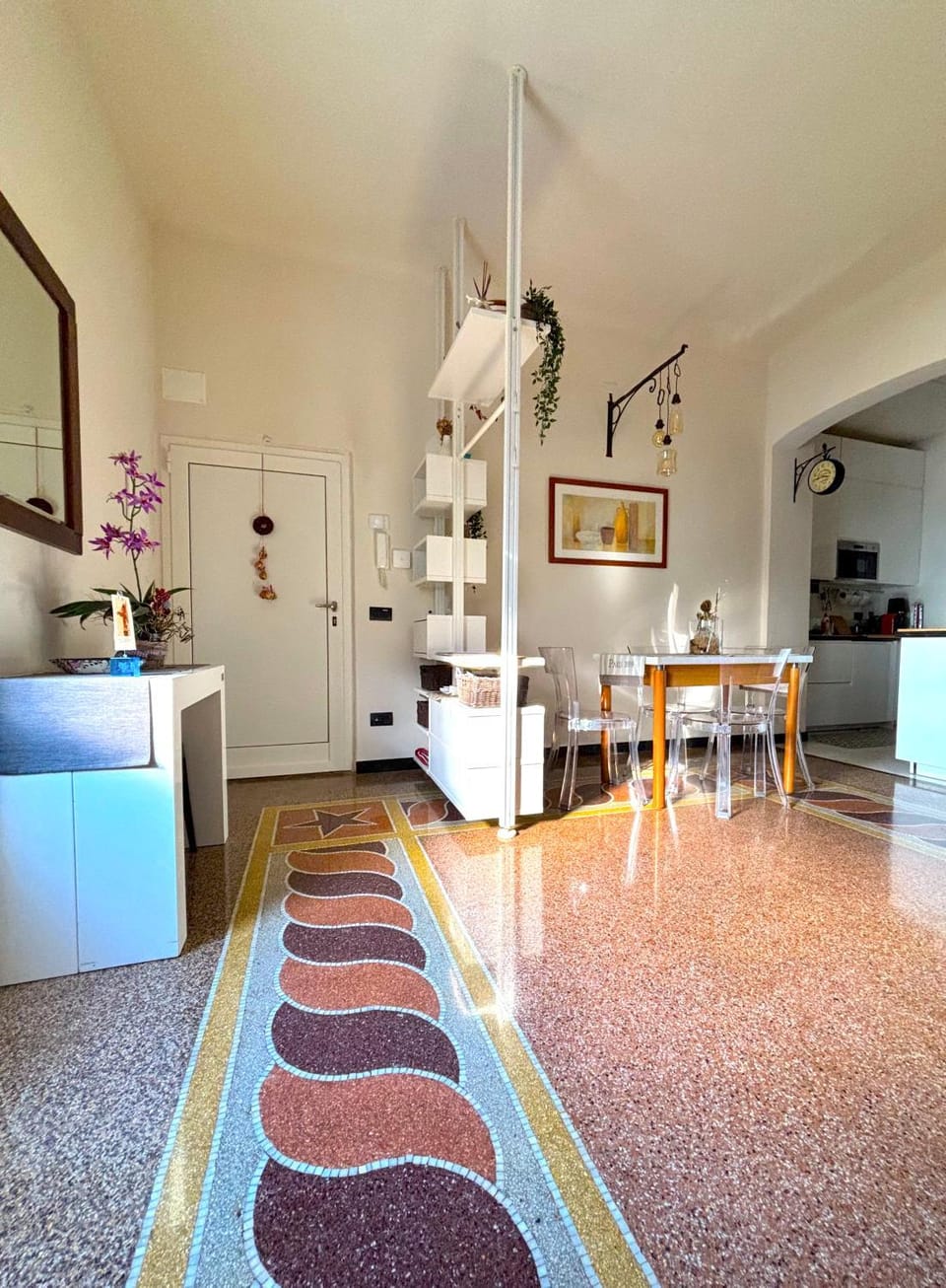 Living room, Dining area