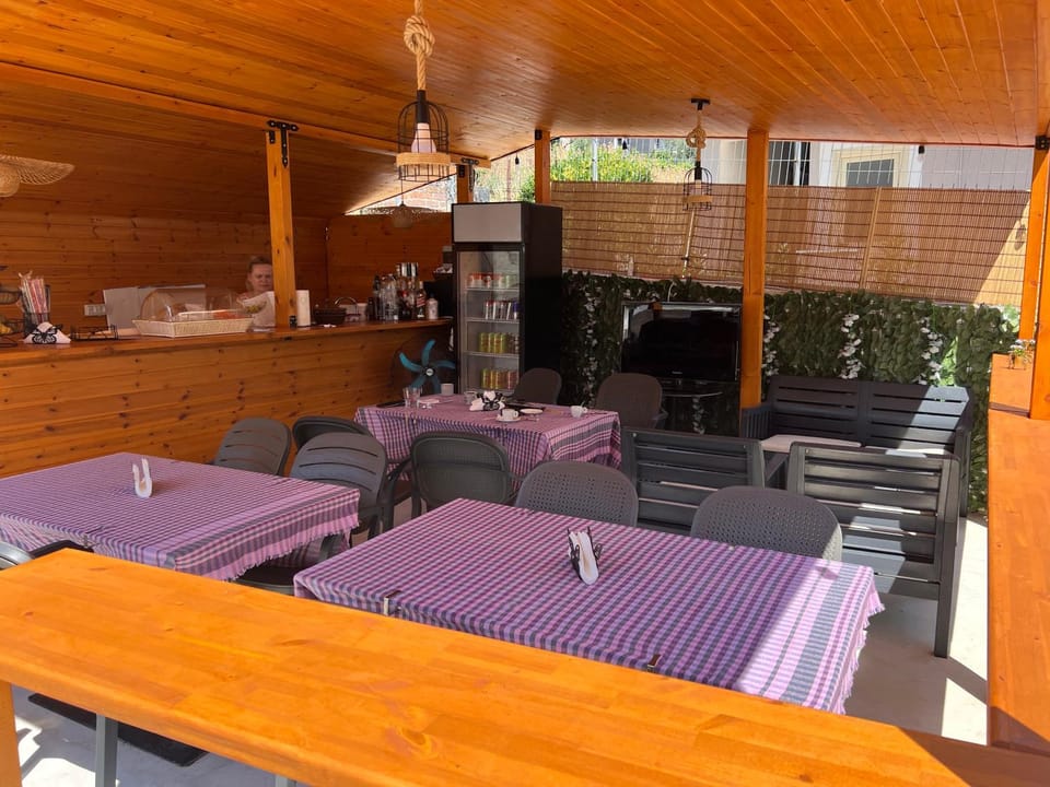 Leva's Apartments Bed and Breakfast in Sarandë