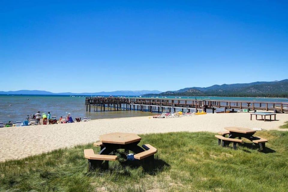 Heavenly Lakeside Retreat Close to downtown Apartment in South Lake Tahoe